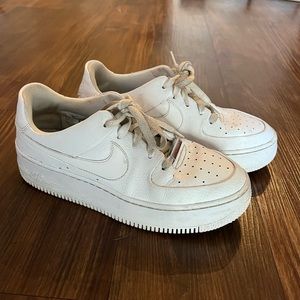 Platform White Nike Air Force 1